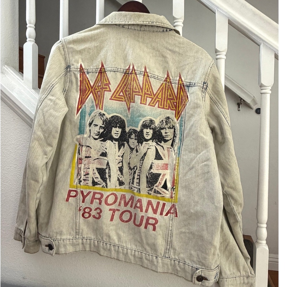Def Leppard Pyromania 83 Tour Acid Wash Denim Jacket Mens Large Graphic